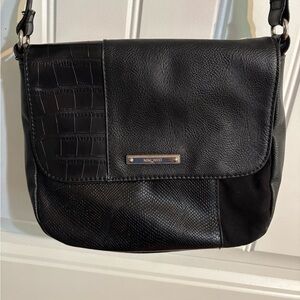 Nine West Black Crossbody Bag with Sleek Design